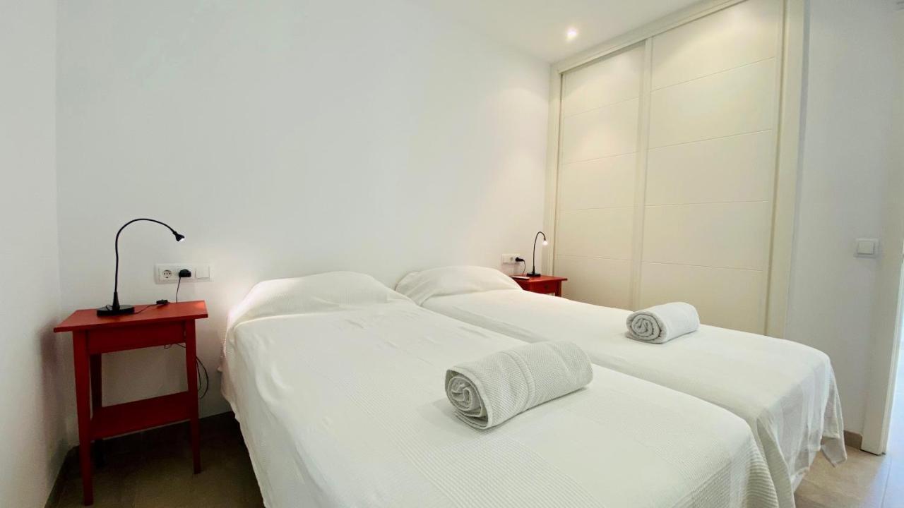 Mirador Blue - Penthouse Apartments With Roof Terrace Cala de Sant Vicenc Dış mekan fotoğraf